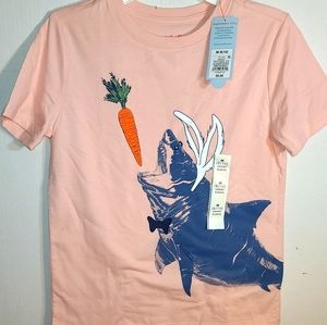 Girks 8/10 bunny shark tshirt